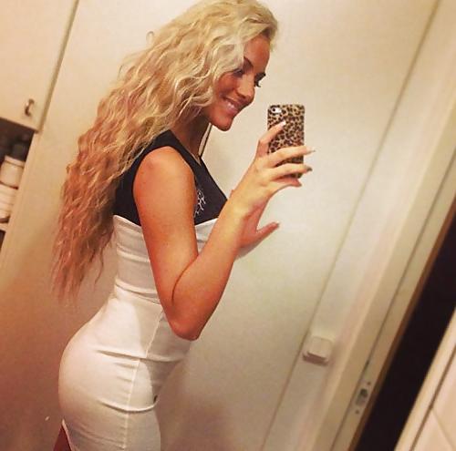 25P Dresses that borderline cute & fucking slutty