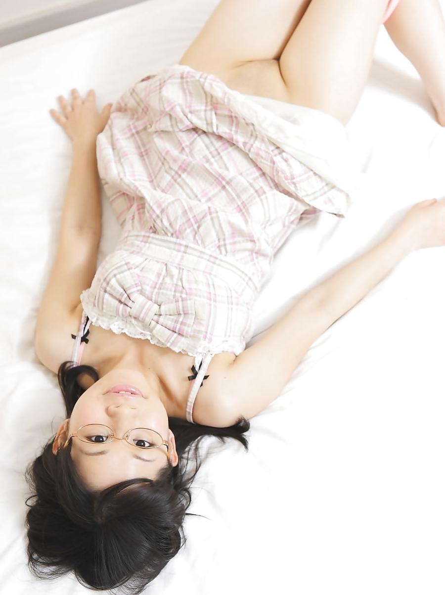 15P J15 Japanese teen with glasses