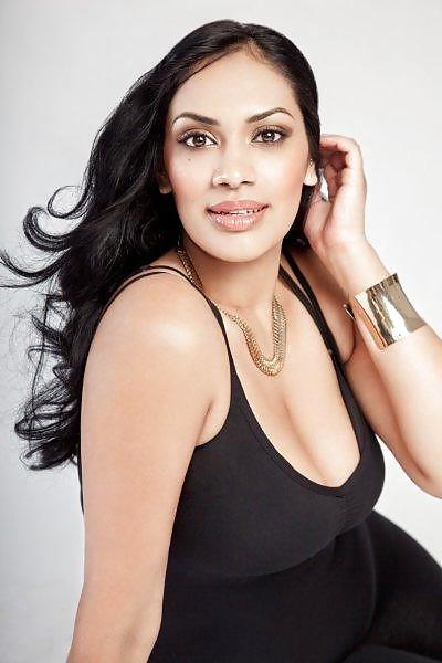 9P Plus Size Model Goddess: Tinder Badhesha