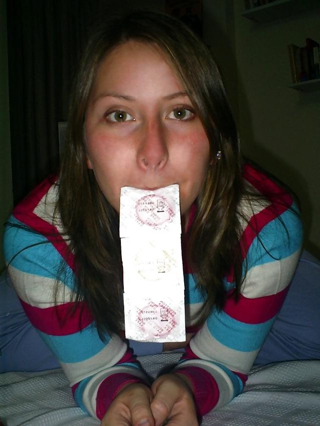 25P Girls love Condomfun dnd Play
