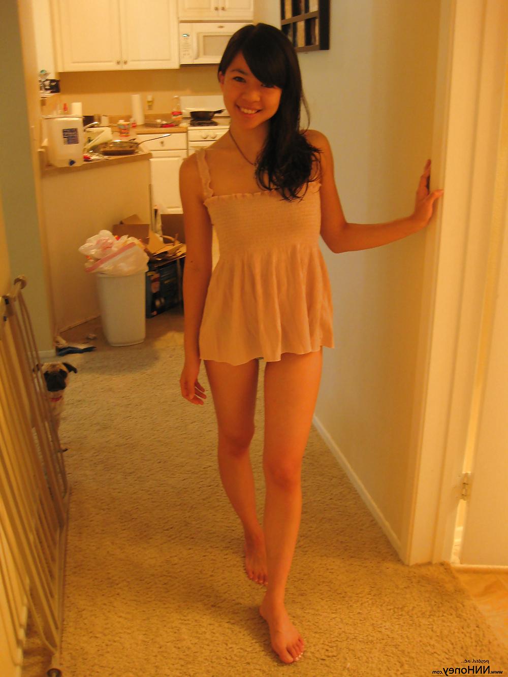 25P Cute Asians. 