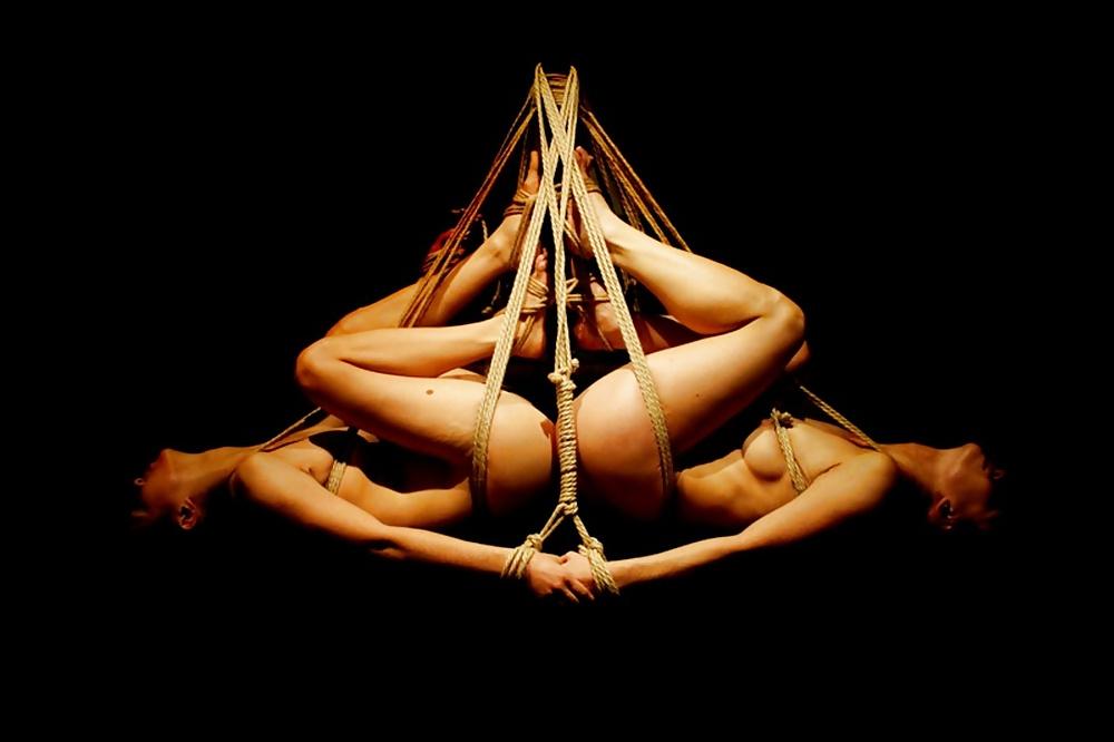 25P Bondage art ....