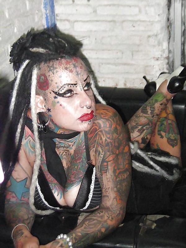 25P Artful Art Of Body Art: Ink #13 