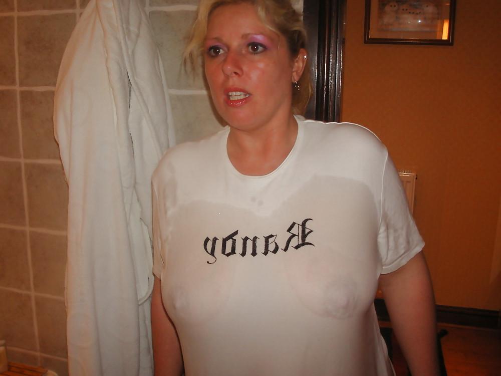 25P Busty Kinky Milf 