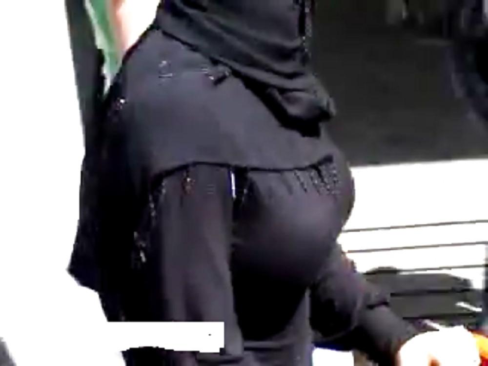 18P Arab mom with nice rack