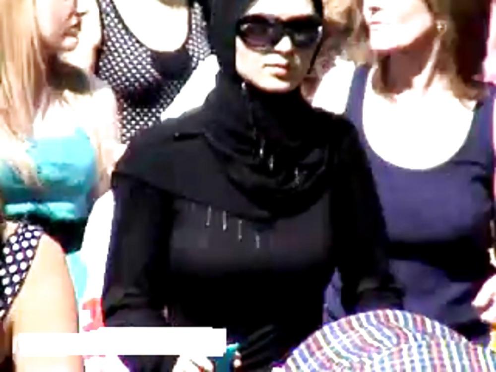 18P Arab mom with nice rack