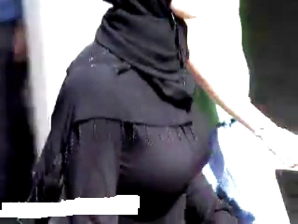 18P Arab mom with nice rack