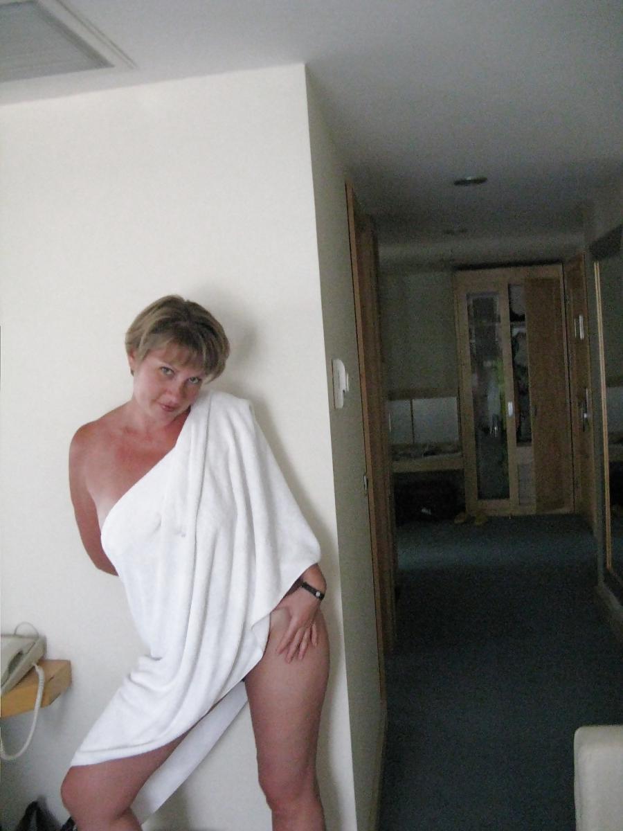 25P Woman I want to play (webfound)