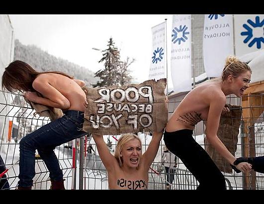 25P Hot female protesters
