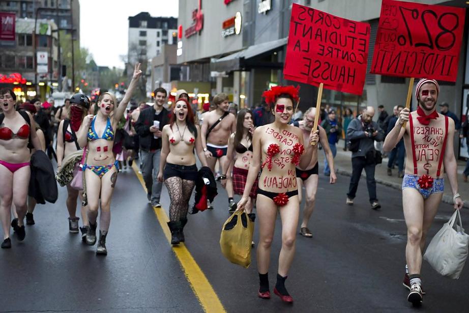 25P Hot female protesters