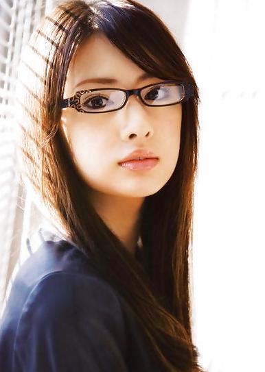 25P Geile Girls mit Brillen-Glasses