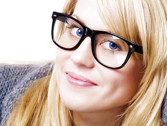 25P Geile Girls mit Brillen-Glasses
