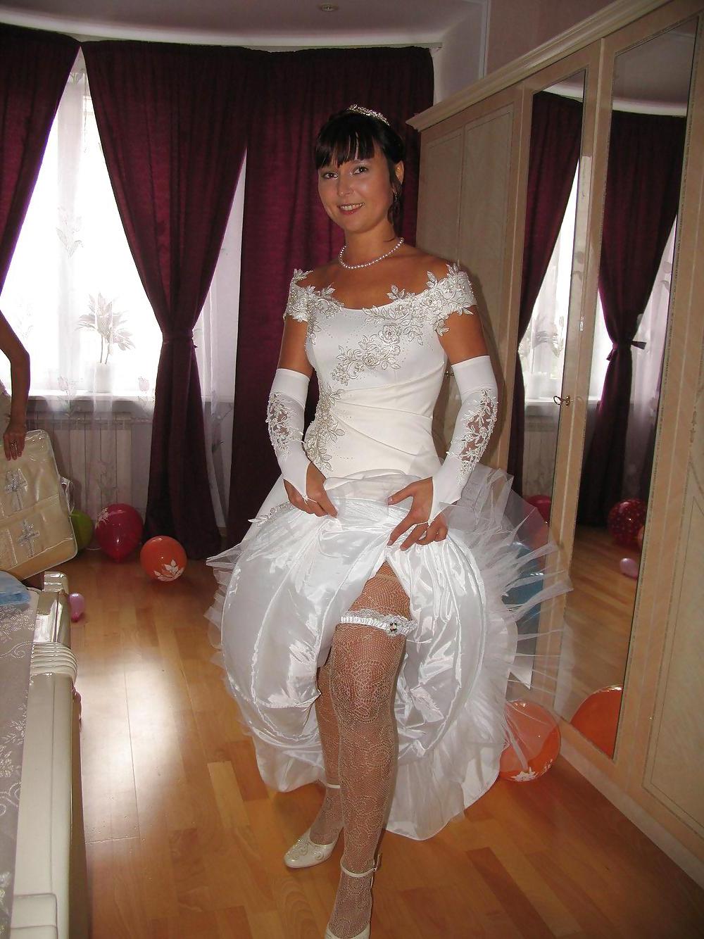 19P Here Comes the Bride 2