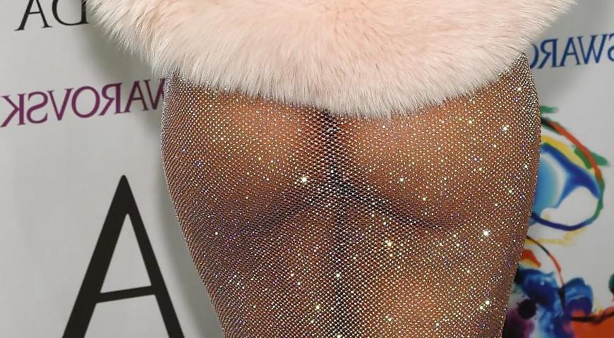 25P Rihanna - Hot Black Celebrity Bitch to Fuck