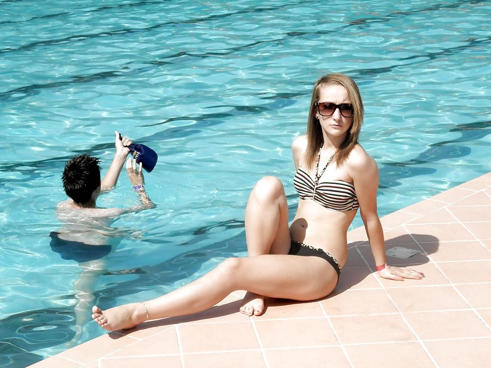 25P Hot Feet from Teens Milfs and Mature