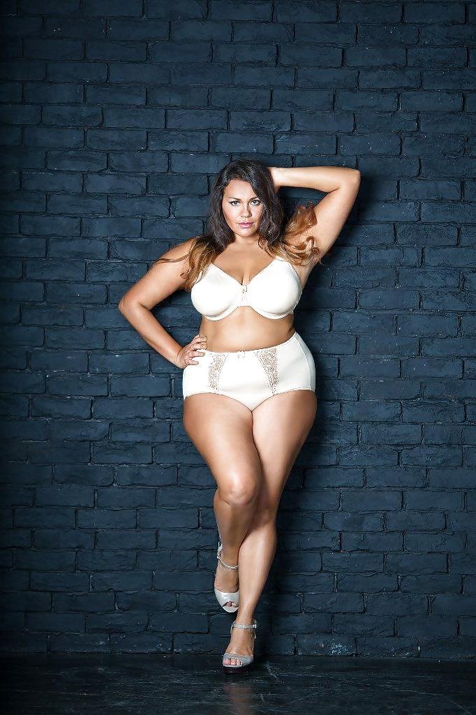17P Plus Size Model Goddess: Juliya Lavrova