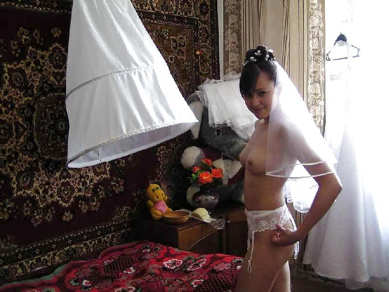 19P Here Comes the Bride 1