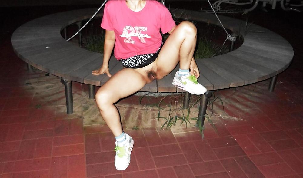 25P Korean women flashing in public 2