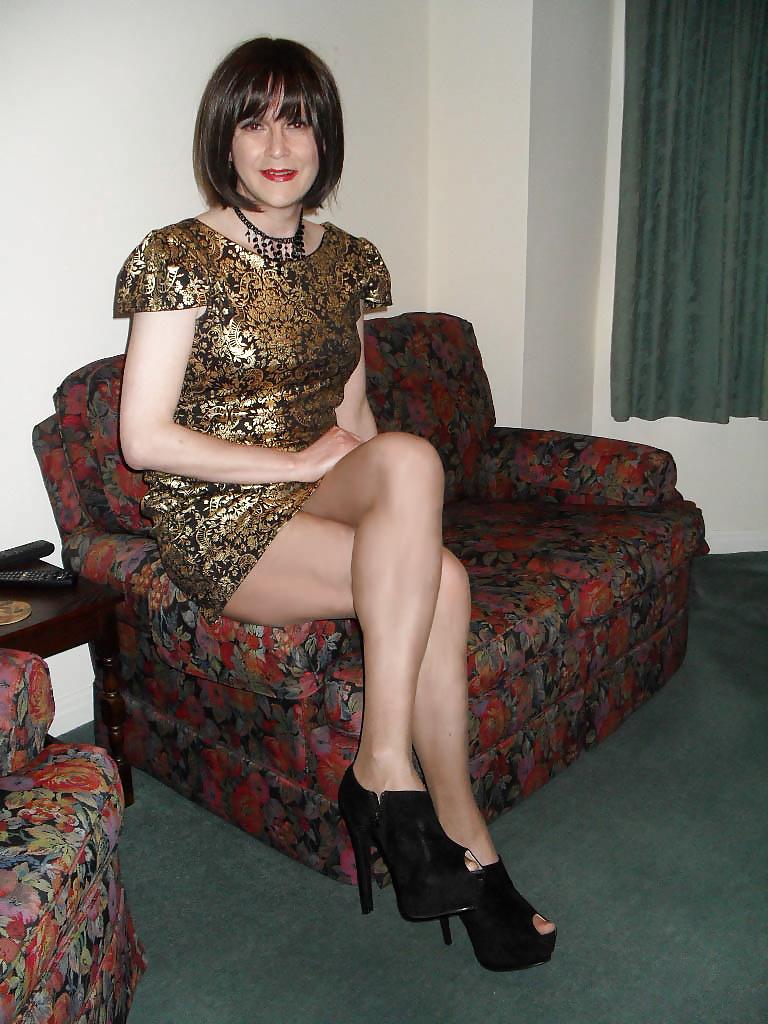 25P Beautiful British Transvestites