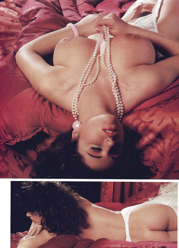 25P Busty Retro Queen - MaggieL