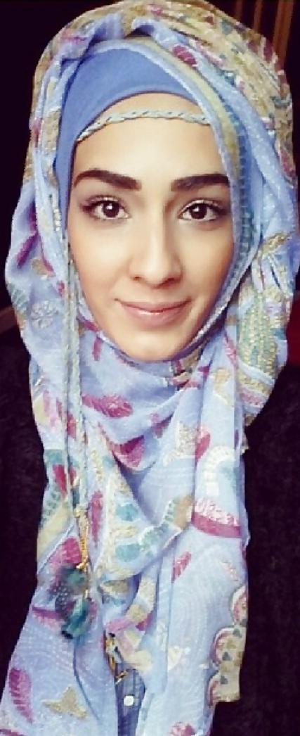 15P Hijab bitch