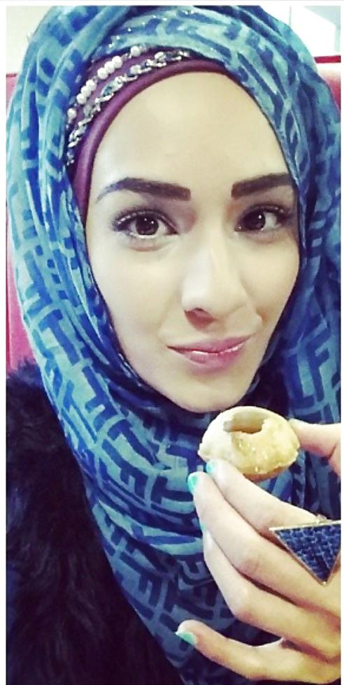 15P Hijab bitch