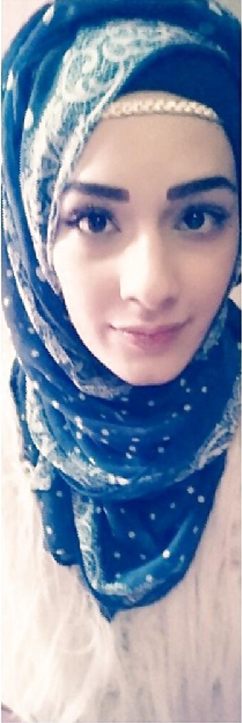 15P Hijab bitch