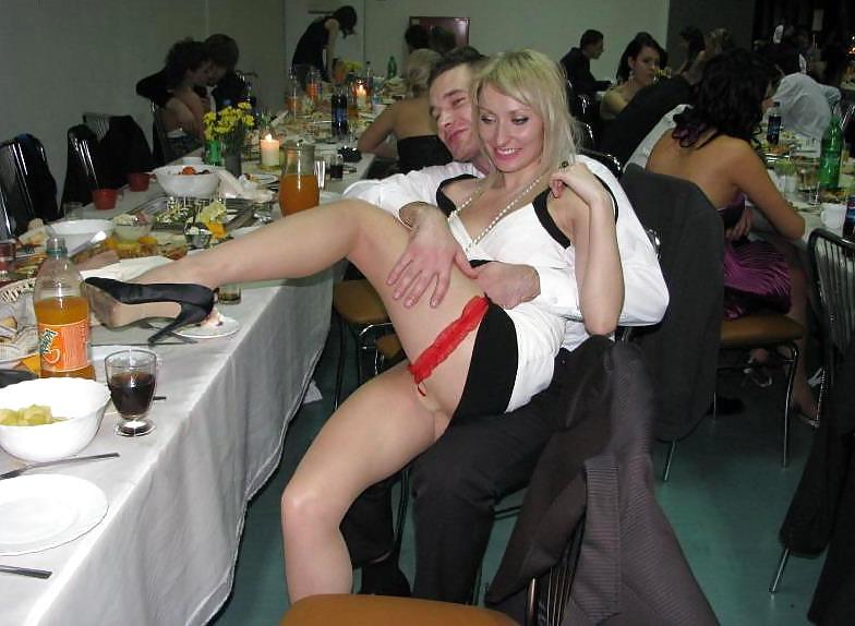 25P Wedding bride oops,flashing