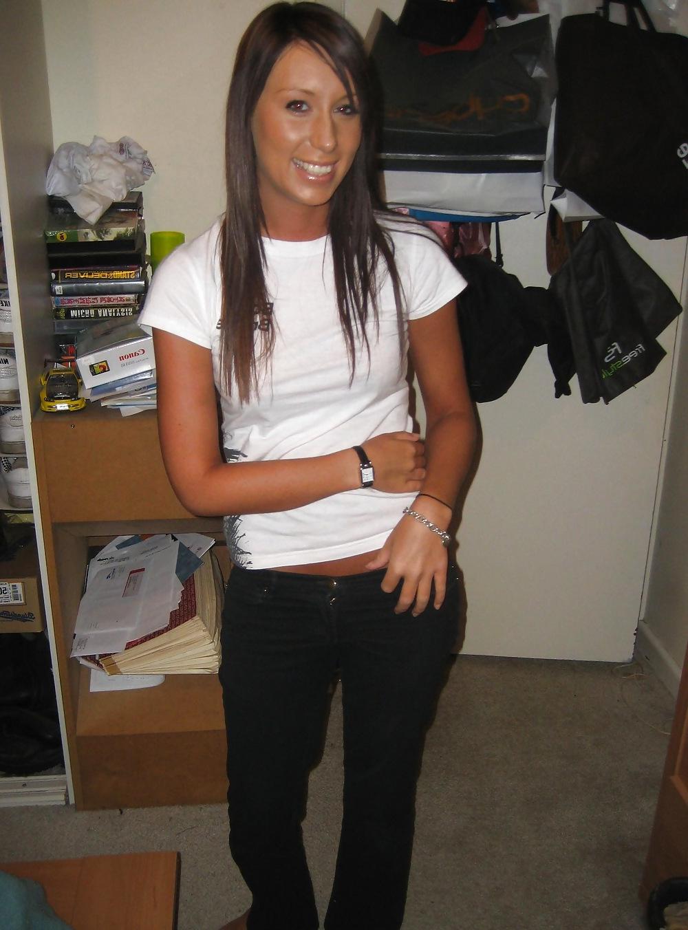 9P Sexy amateur bitch