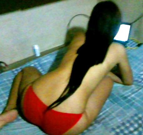 12P Webcam queen lara