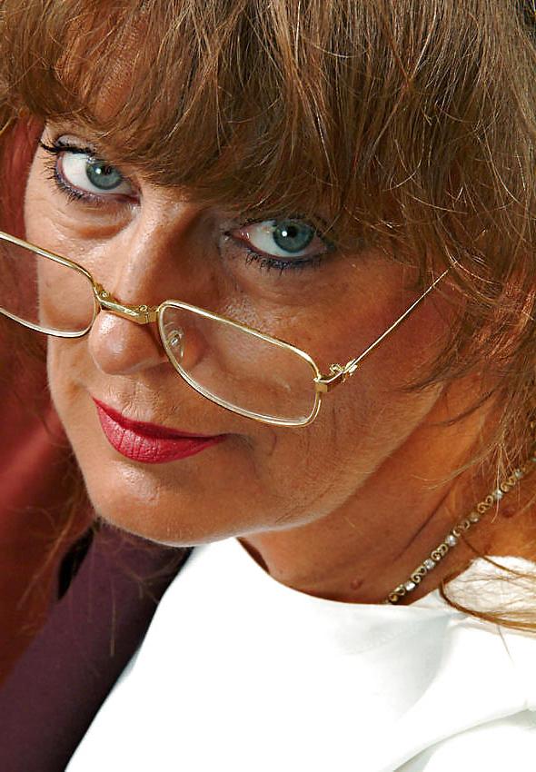 15P Linda, mature fucking bitch exposing, part 7