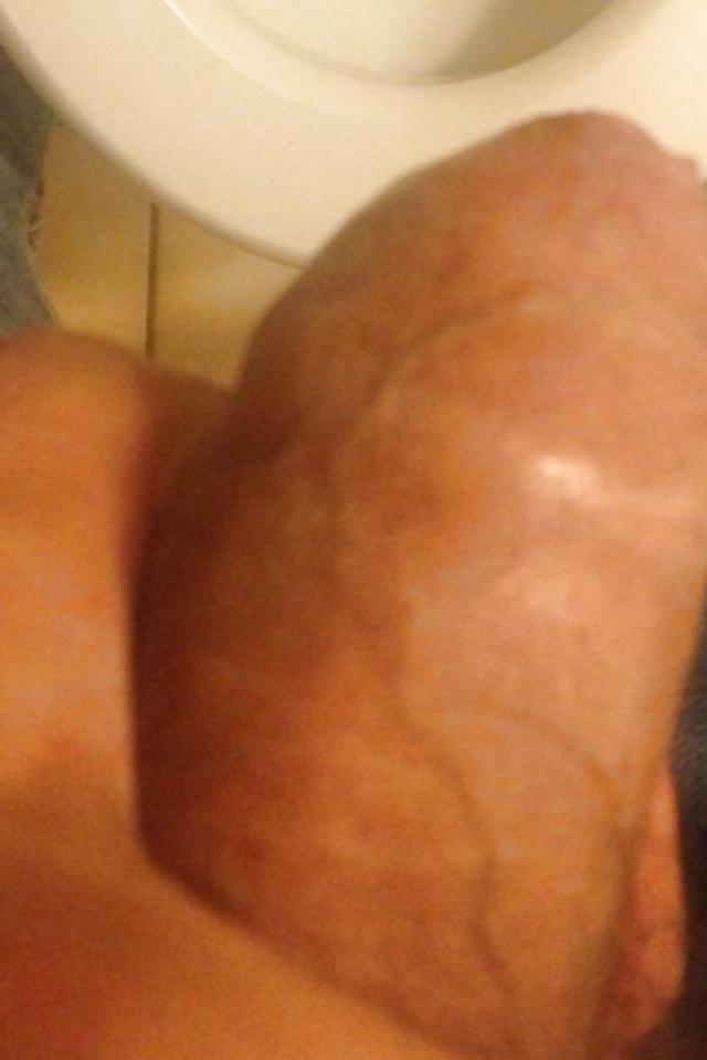 5P Handjob in Toilet