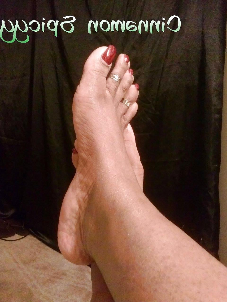 24P My friends sexy toes from Facebook  inbox me pictures.
