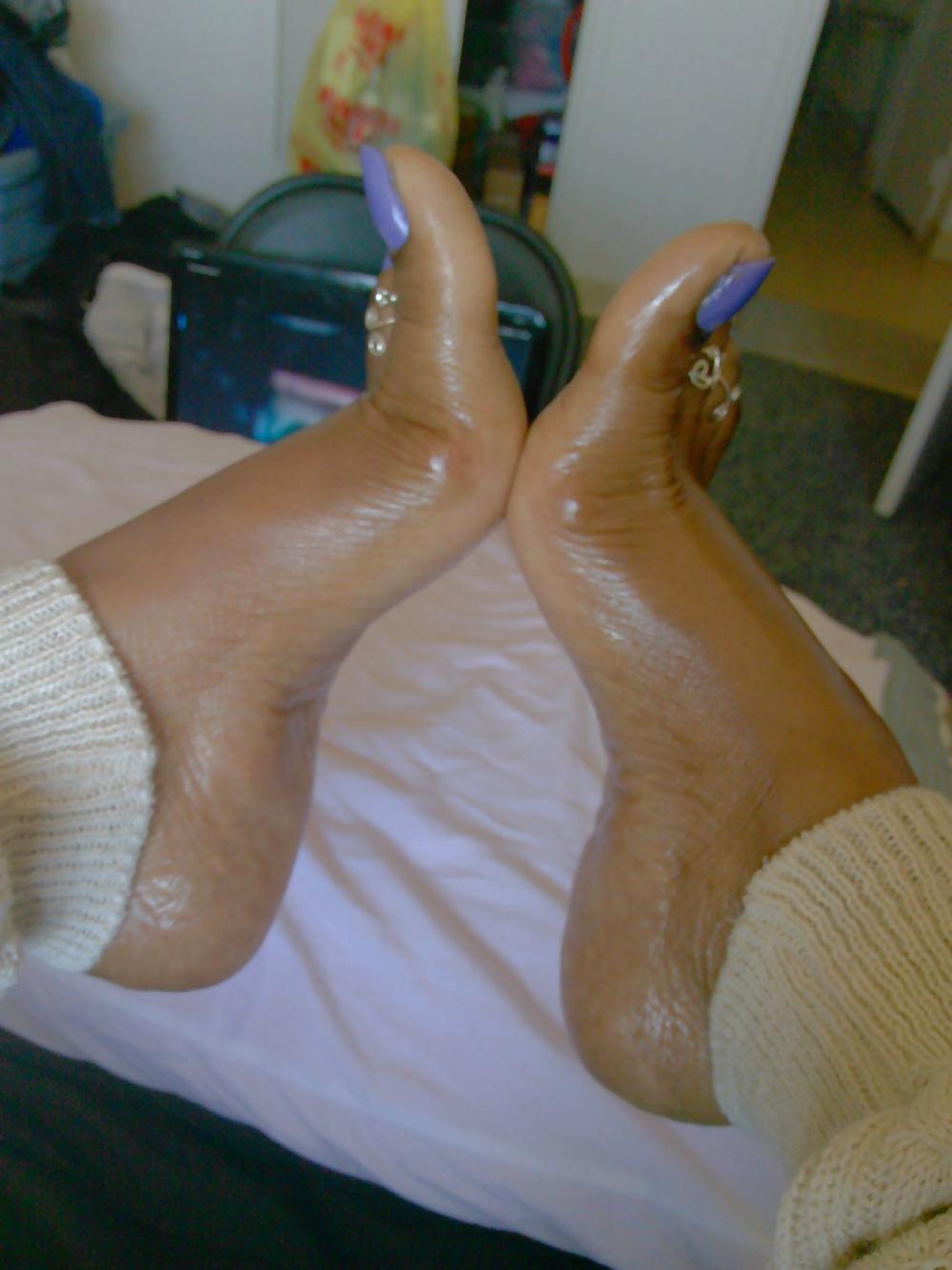 24P My friends sexy toes from Facebook  inbox me pictures.