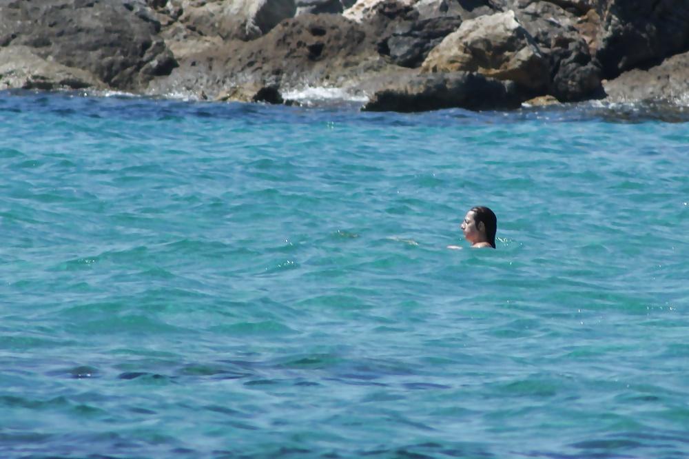 13P Topless beach in Naxos3