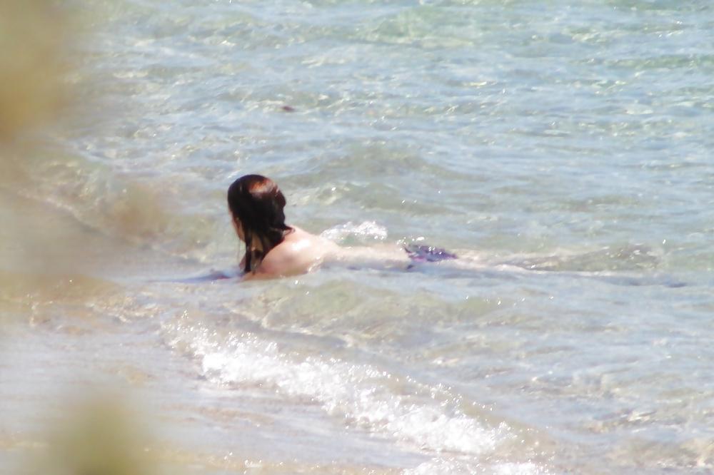 13P Topless beach in Naxos3