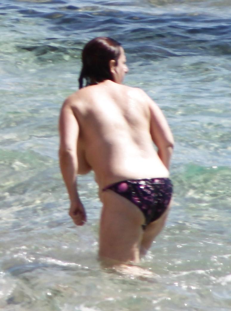 13P Topless beach in Naxos3