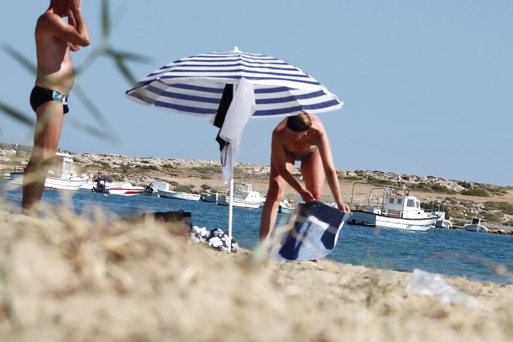 20P Topless beach in Paros2