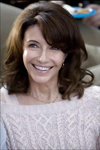 25P Mary Steenburgen-Mature Goddess