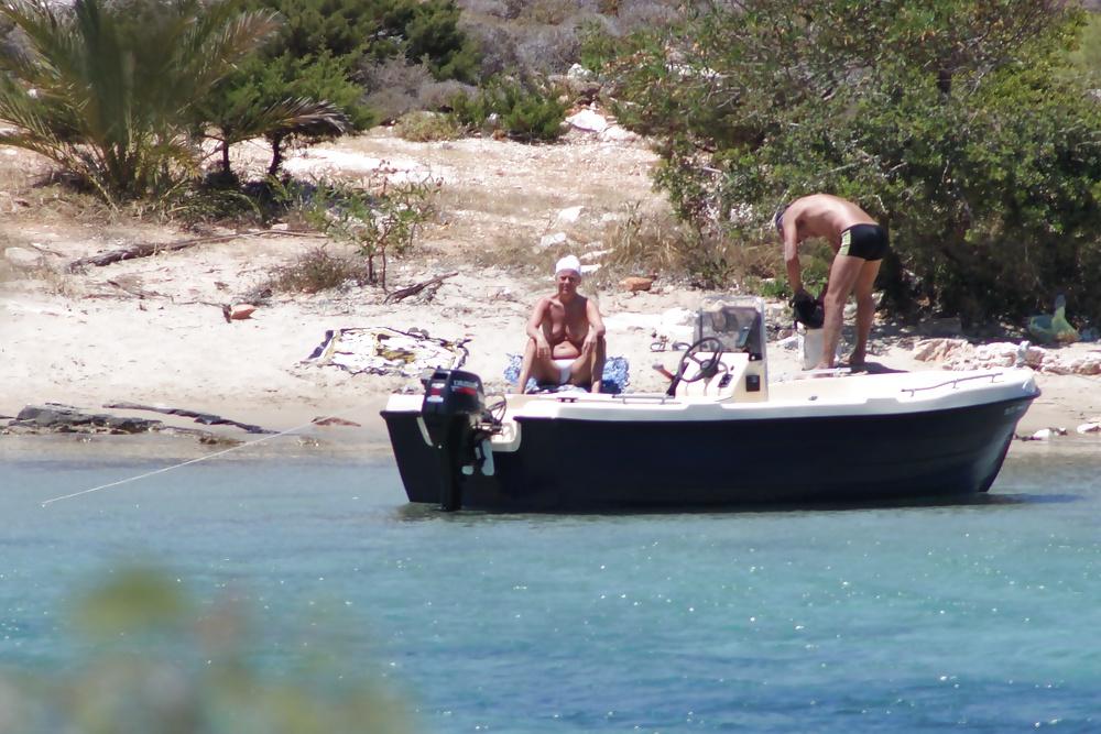21P Topless beach in Paros1