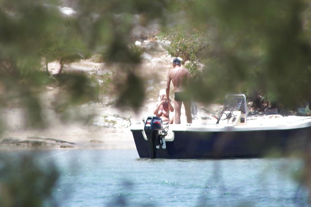 21P Topless beach in Paros1