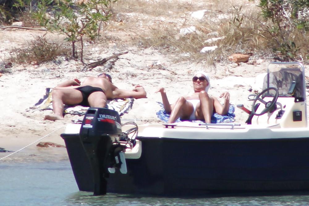 21P Topless beach in Paros1