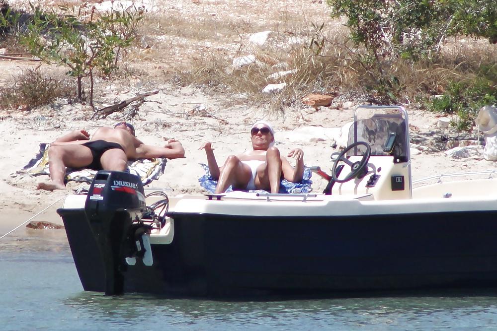 21P Topless beach in Paros1