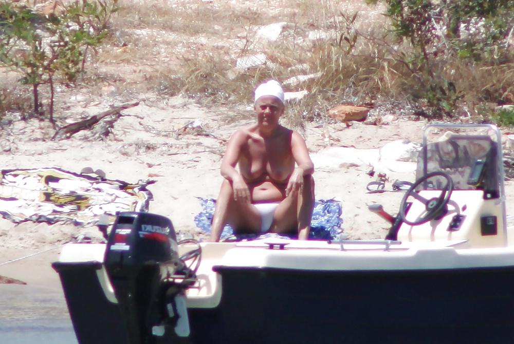 21P Topless beach in Paros1