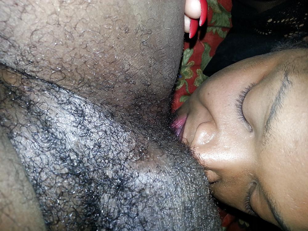 20P Petite Black Queen loves on me