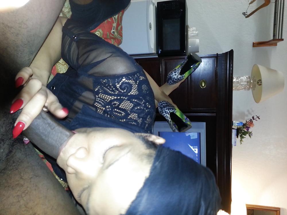 20P Petite Black Queen loves on me