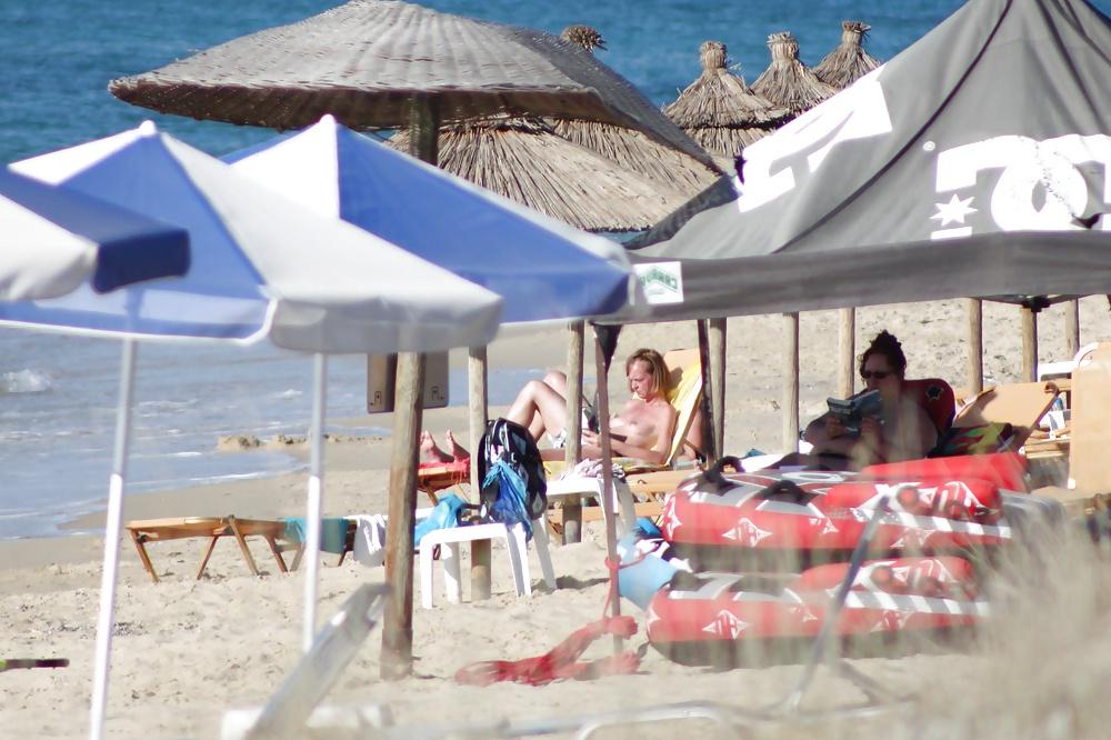 11P Topless beach in Naxos1