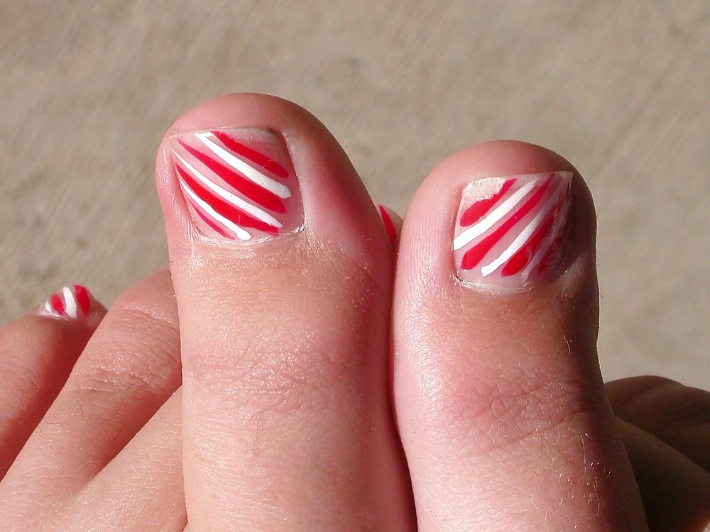 24P Gentle toes love