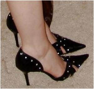 16P Feet of real girls in CFM shoes