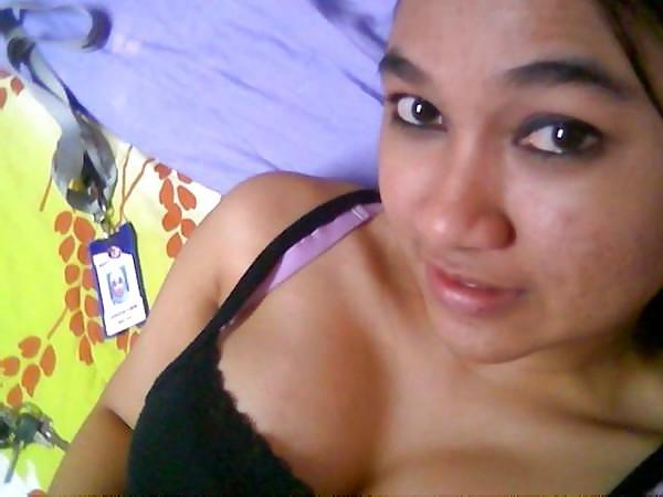 17P Kinky Malay Chick